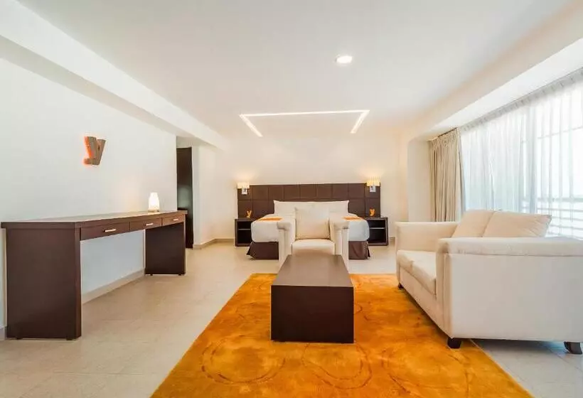 سوییت, Yes Inn Nuevo Veracruz
