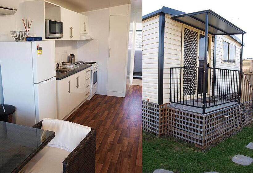 آپارتمان 2 خوابه, Mornington Motel