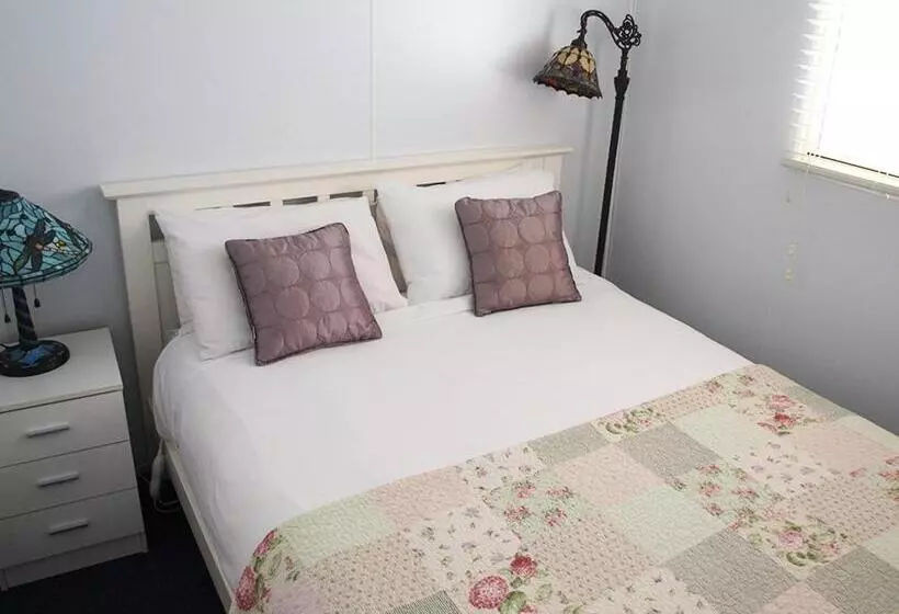 آپارتمان 2 خوابه, Mornington Motel