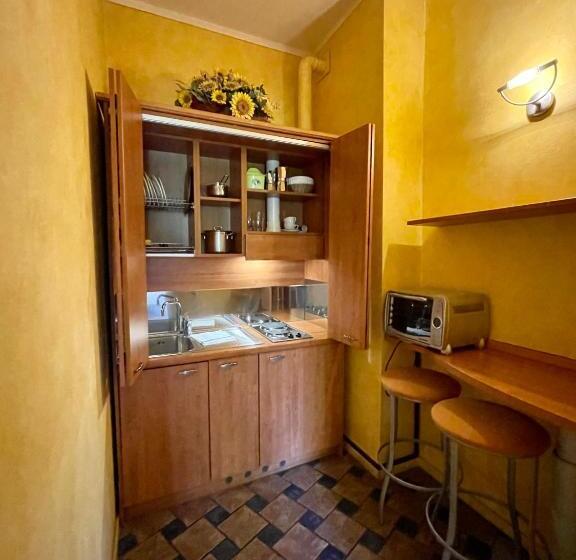 استودیوی استاندارد, Residence Corte Della Vittoria