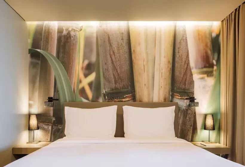 سوییت, Saccharum Resort