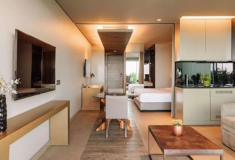 سوییت, Saccharum Resort