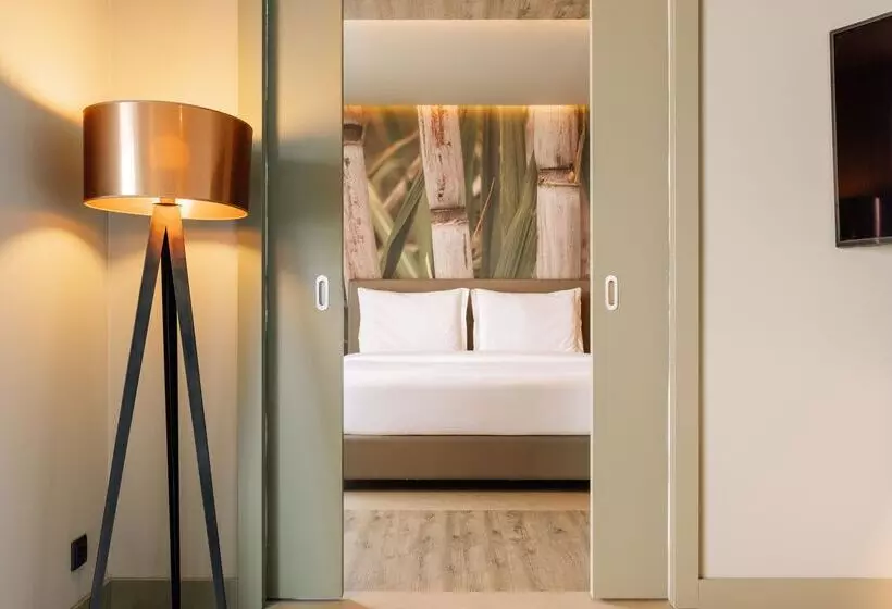 سوییت, Saccharum Resort
