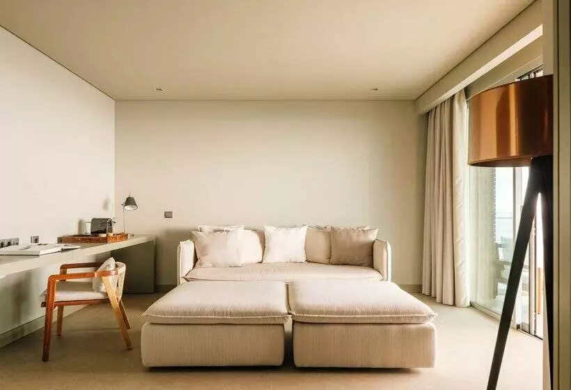 سوئیت پریمیوم با چشم‌انداز دریا, Saccharum Resort
