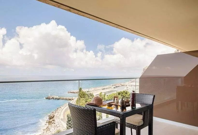 اتاق پرمیوم با چشم‌انداز دریا, Saccharum Resort