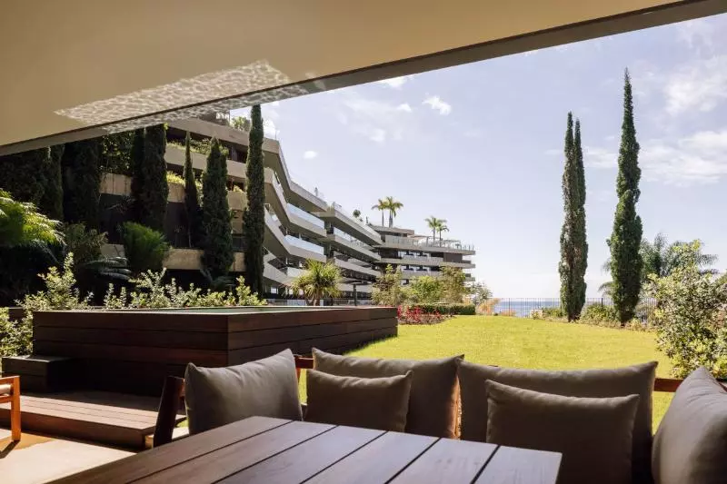 سوییت, Saccharum Resort