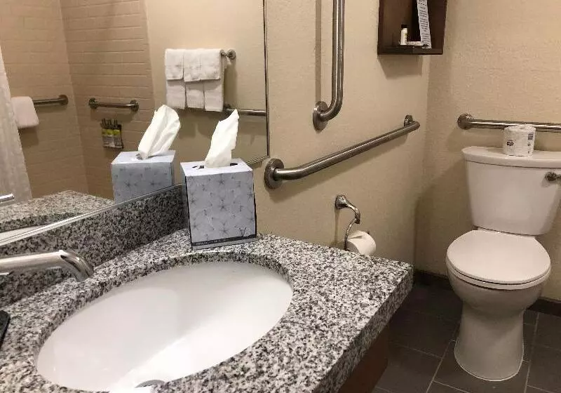 سوییت, Saccharum Resort
