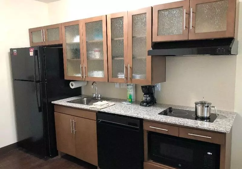 سوییت, Saccharum Resort