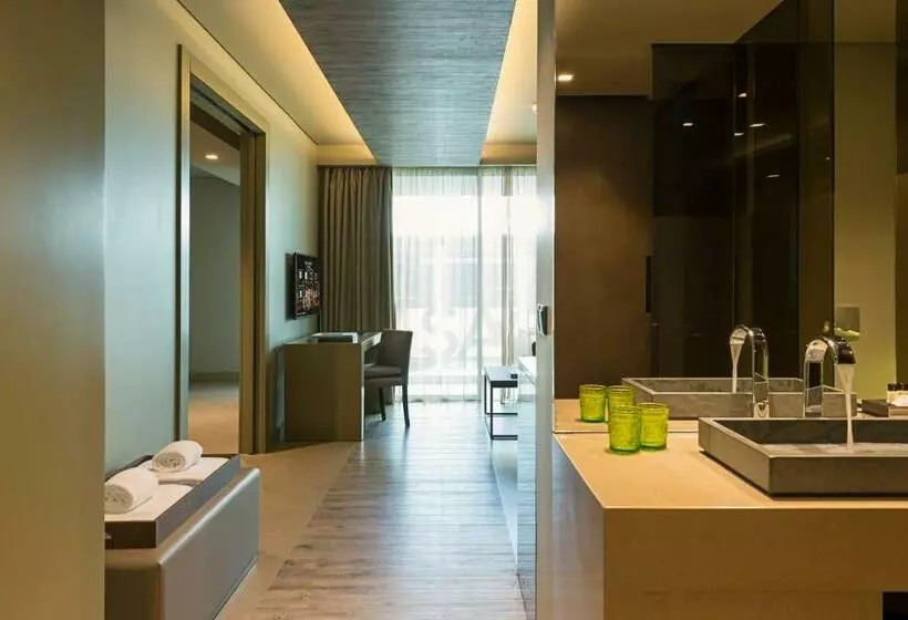 سوییت, Saccharum Resort