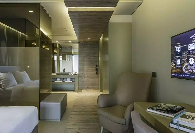 اتاق اساندارد با چشم‌انداز جانبی به دریا, Saccharum Resort