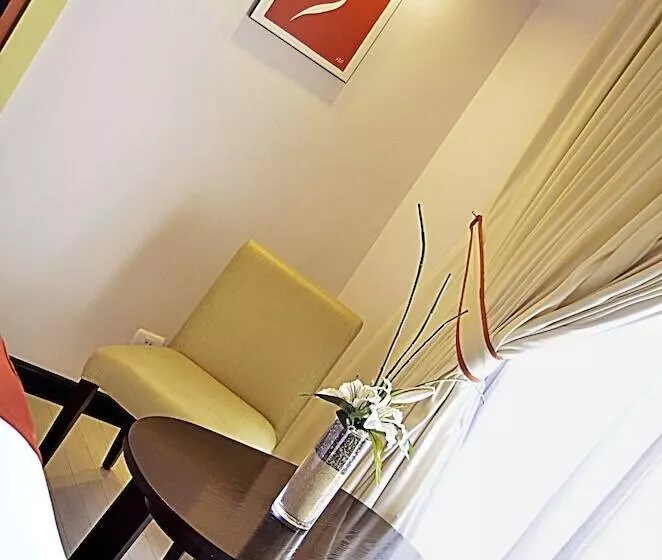 デラックスルーム, Thunderbird Resorts  Poro Point
