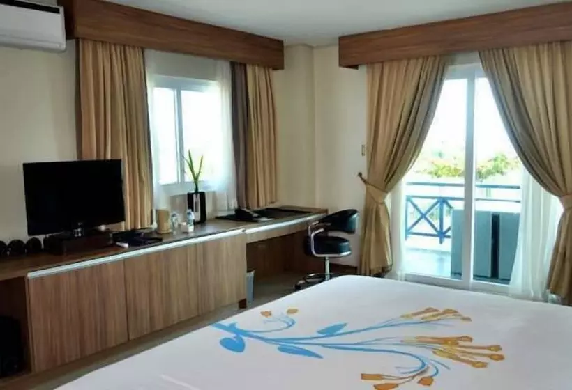 デラックスルーム, Thunderbird Resorts  Poro Point
