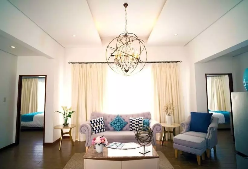 ツーベッドルーム　ヴィラ, Thunderbird Resorts  Poro Point
