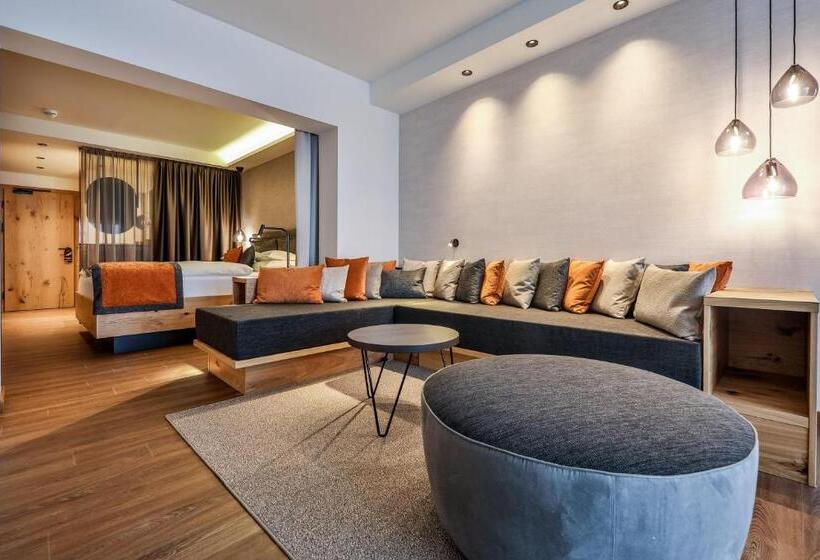 Номер Deluxe с Балконом, Traumhotel Alpina Superior Direkt Beim Skilift Isskogelbahn