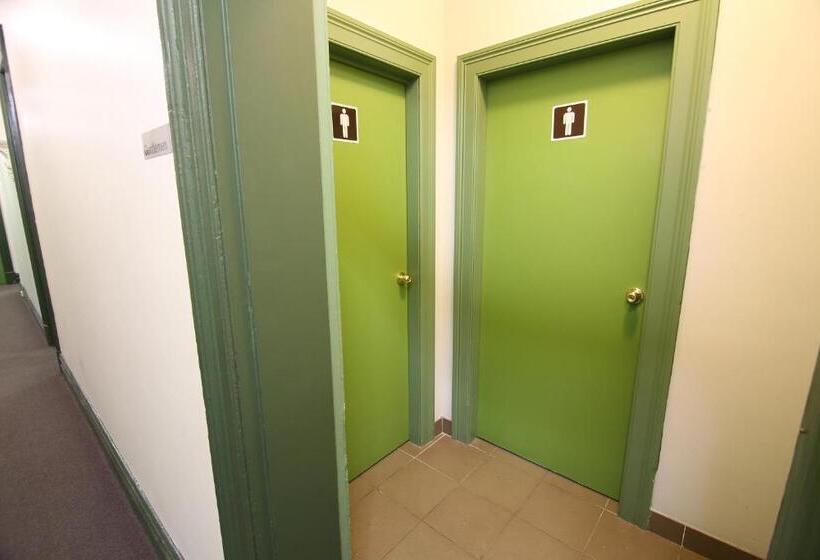 اتاق استاندارد با سرویس بهداشتی مشترک, Sydney Central Inn