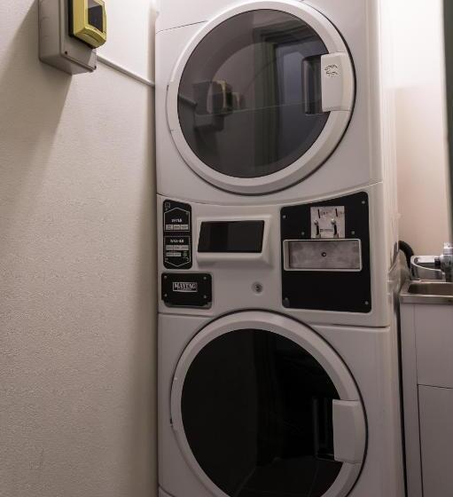 اتاق استاندارد چهارنفره با سرویس بهداشتی مشترک, Sydney Central Inn