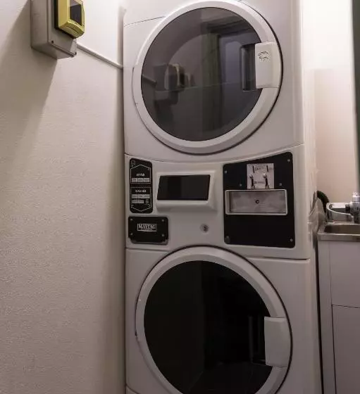 Standard Neljän Hengen Huone Jaettu Kylpyhuone, Sydney Central Inn