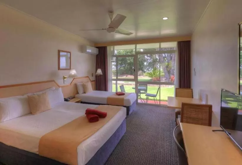 スタンダードスタジオ, Atherton Motel