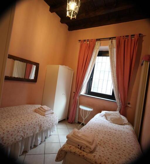 דירת שני חדרים, Antica Corte Milanese