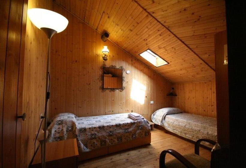 דירת שלושה חדרים, Antica Corte Milanese