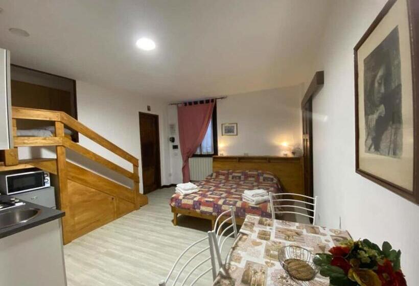 Студия Стандарт, Antica Corte Milanese