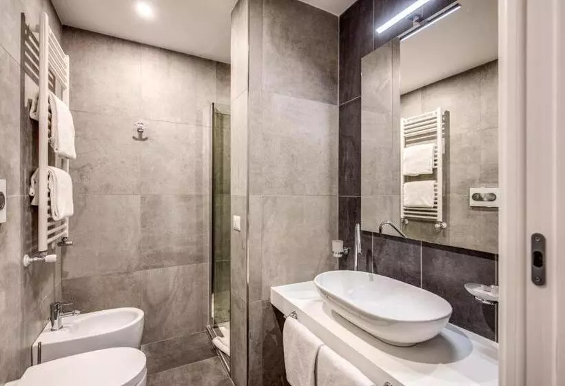 اتاق لوکس سه تخته, Four Rivers Suites