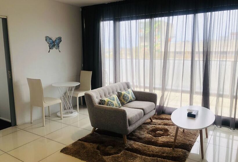 침실 1개 디럭스 아파트, Hiigh Apartments