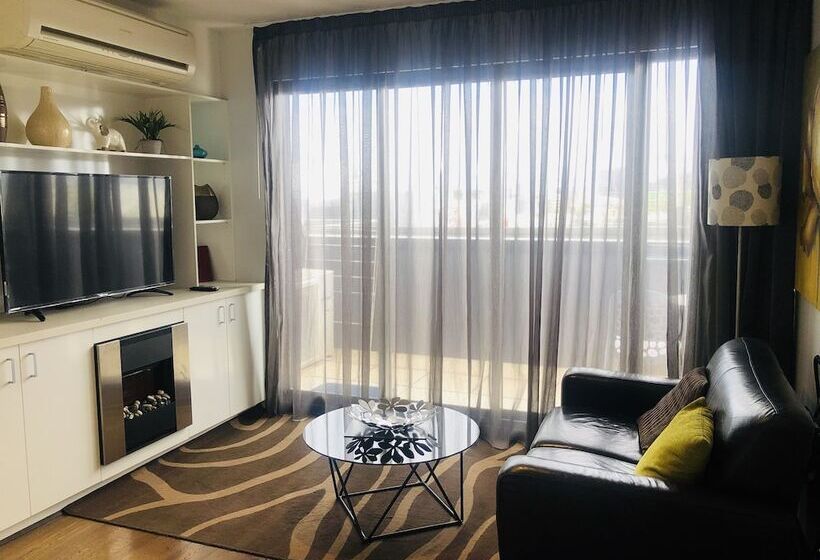 침실 1개 디럭스 아파트, Hiigh Apartments