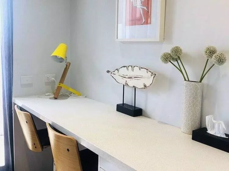１ベッドルームアパートメント, Hiigh Apartments