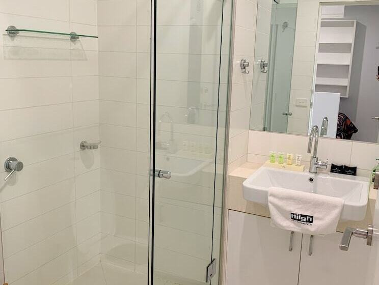 침실 1개 아파트, Hiigh Apartments