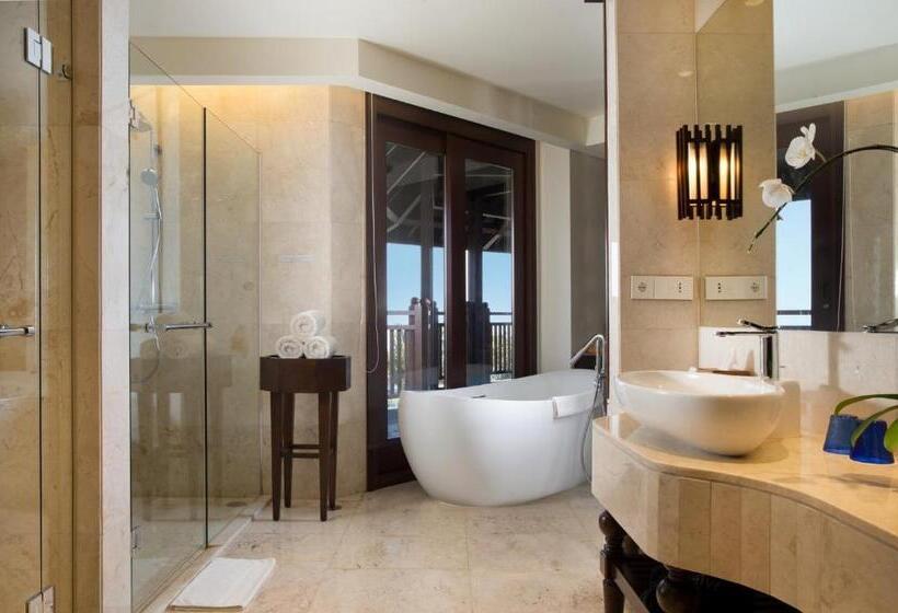 Люкс Кровать Кинг, Holiday Inn Resort Bali Nusa Dua, An Ihg