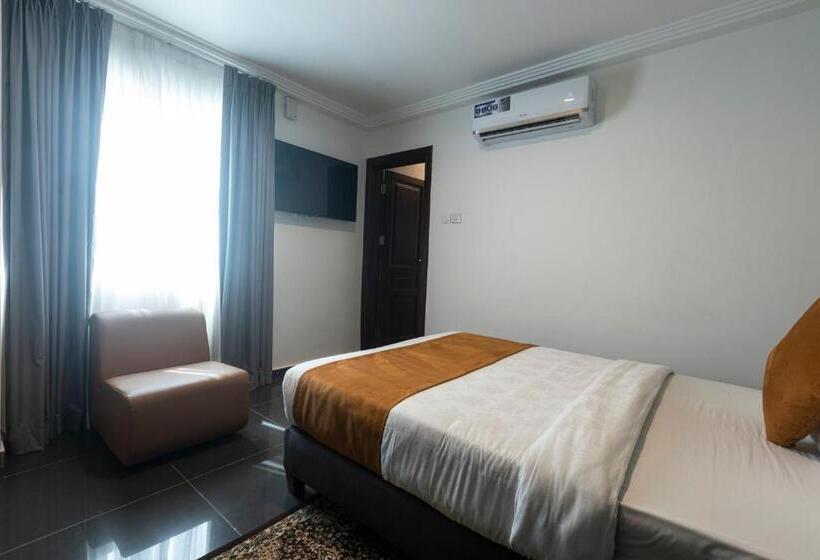 חדר סטנדרט יחיד, Airport View