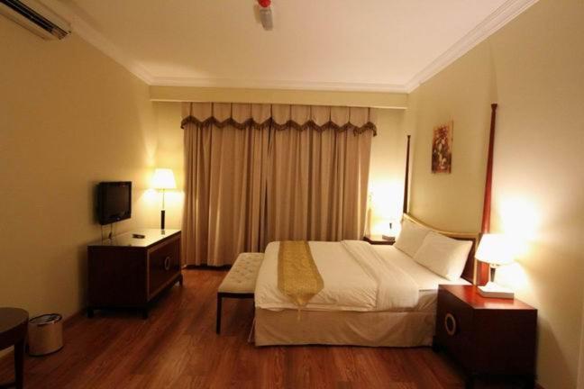 سوییت اجرایی, Al Maha Residence Rak