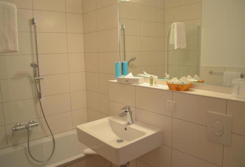 غرفة قياسية مزوَّدة بشُرفة, Bernsteinsee