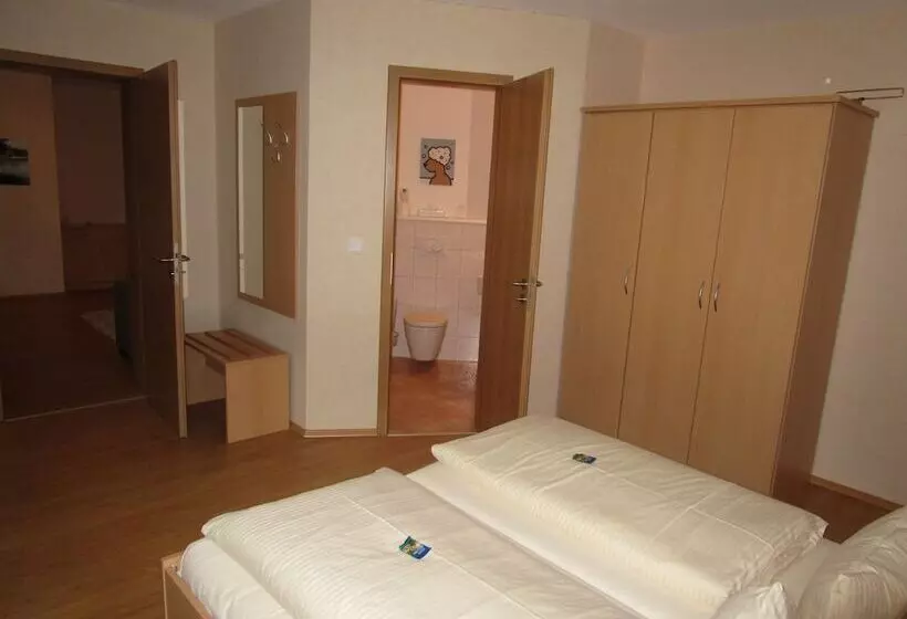 ジュニアスイート, Bernsteinsee