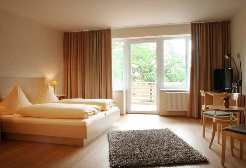 غرفة قياسية مزوَّدة بشُرفة, Bernsteinsee