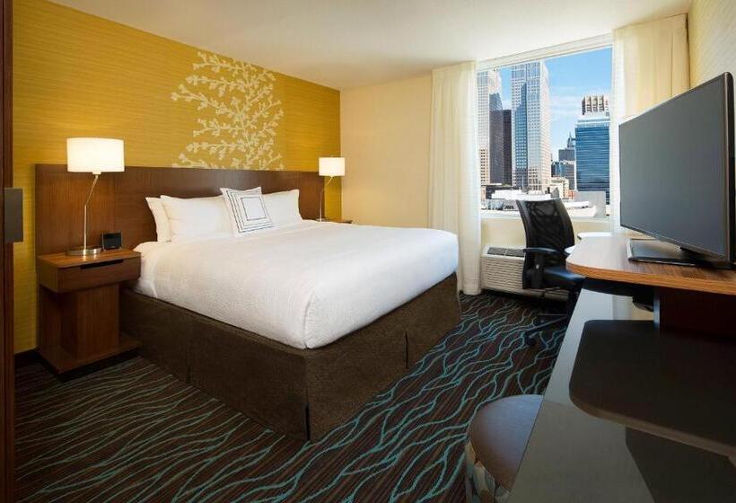キングサイズベッドのスタンダードルーム, Fairfield Inn & Suites By Marriott Calgary Downtown