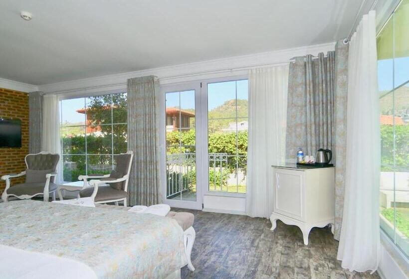 Люкс Executive Вид на Сад, Göcek Naz