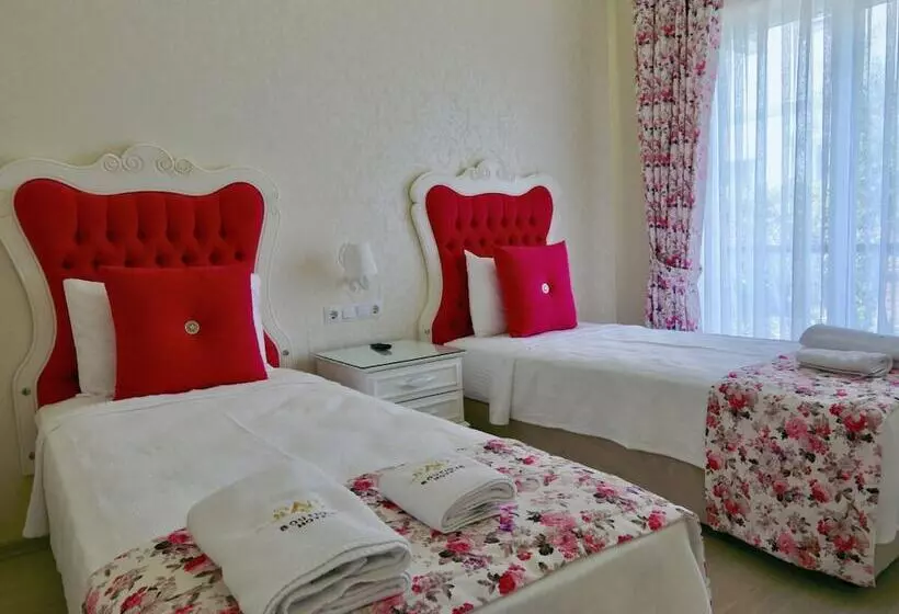 سوئیت خانواده 2 خوابه, Göcek Naz