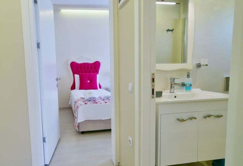 Люкс Семейный 2 Спальни, Göcek Naz