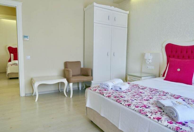 Люкс Семейный 2 Спальни, Göcek Naz