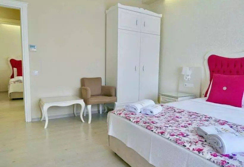 سوئیت خانواده 2 خوابه, Göcek Naz