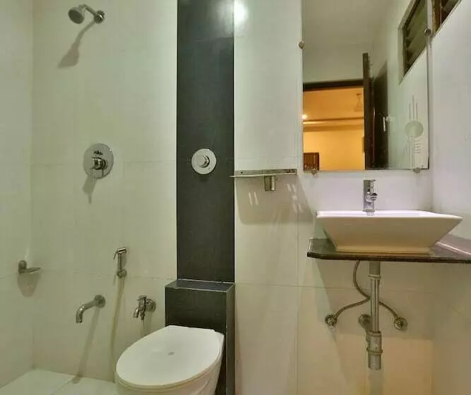 デラックスルーム, Kamran Palace