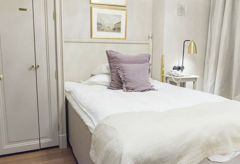 غرفة قياسية فردية, Kungsträdgården