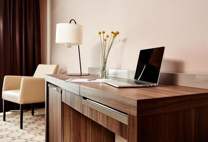 חדר סטנדרט, Mistral Sport