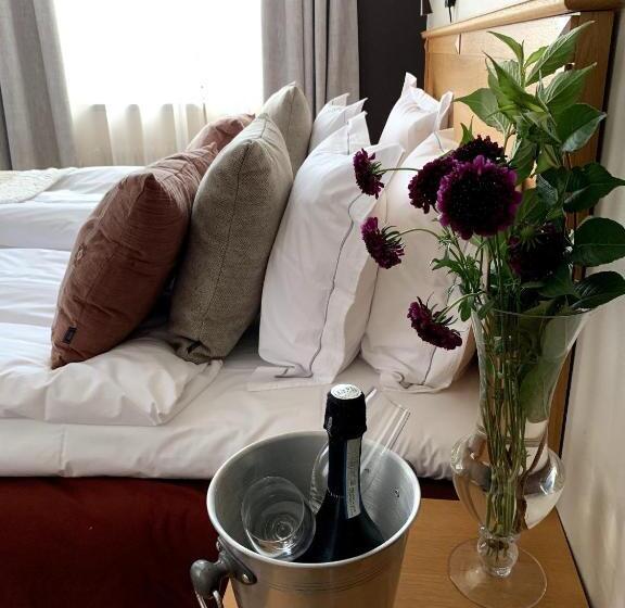 Номер Стандарт, Nasby Slott