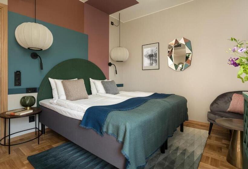 Номер Superior, Nasby Slott