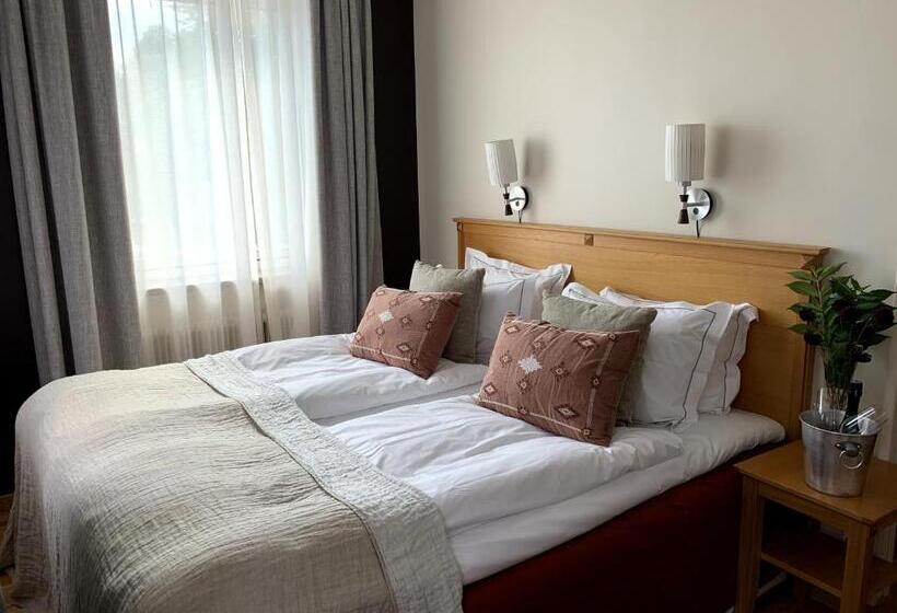 Номер Стандарт, Nasby Slott