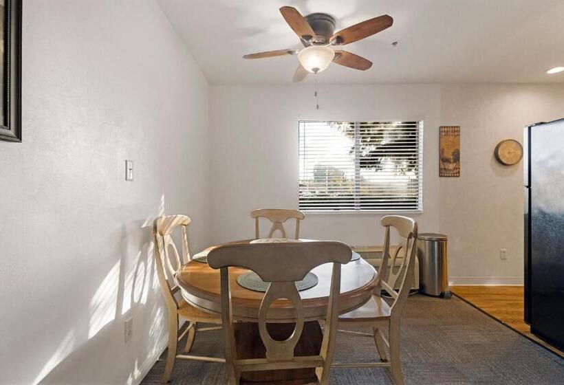 スイート, Sonora Aladdin Motor Inn