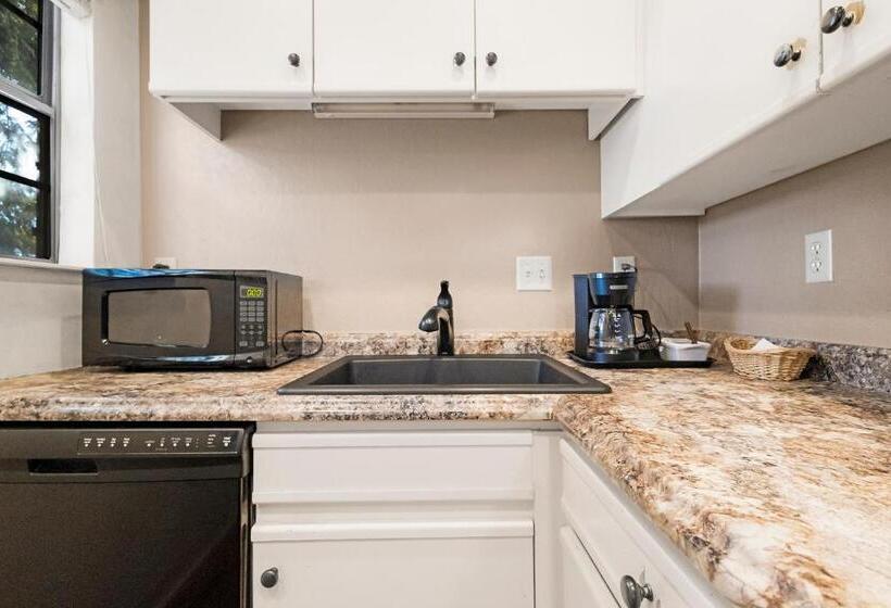 スイート, Sonora Aladdin Motor Inn